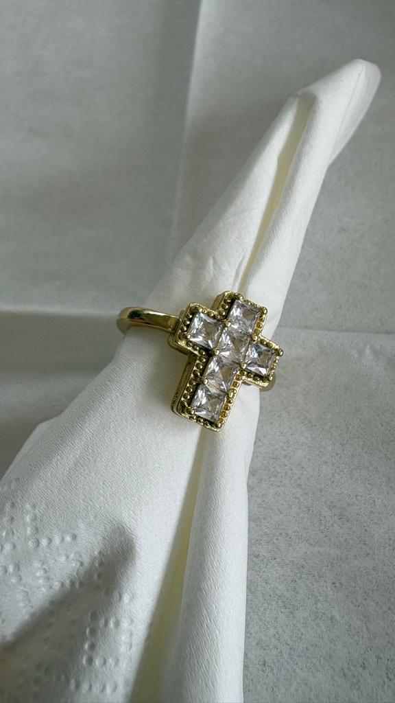 Anillo cruz circonia