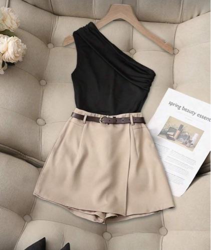 Conjunto (incluye cinturón)