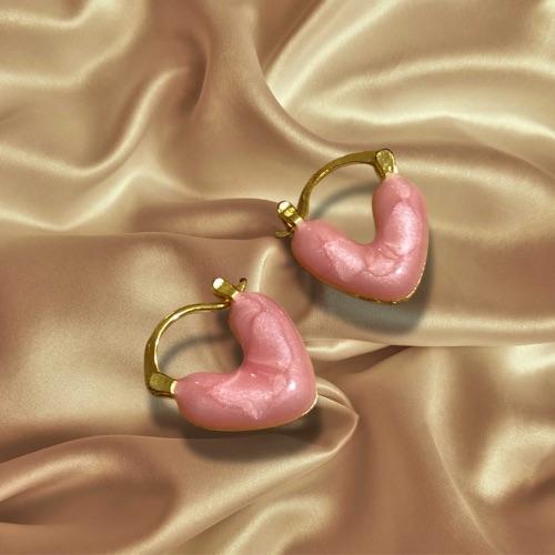 Aretes dorados corazón rosa