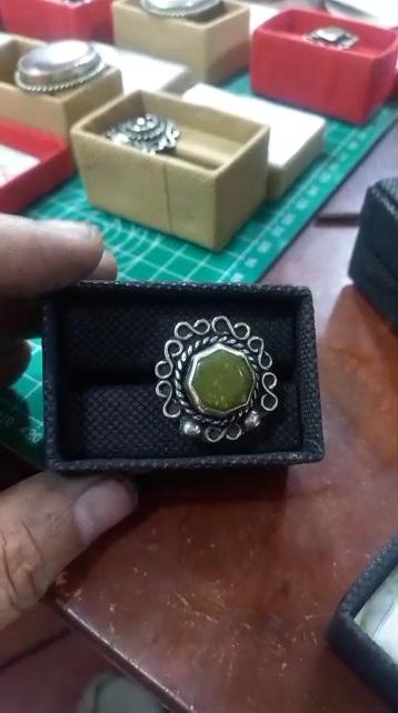 Miniatura 2 de Anillo con Piedra
