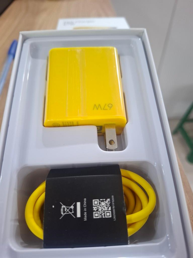 Miniatura 3 de CARGADOR XIAOMI TRAVELCHANGER AMARLLO 67W_ XIAOMI