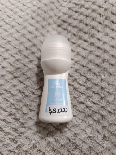 Desodorante roll on Toque de Amor - Avon