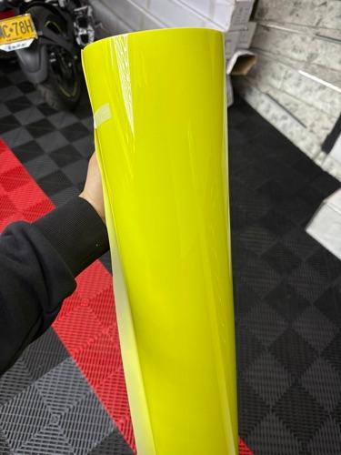 Amarillo limón gloss