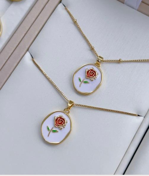 Cápsula rosa roja