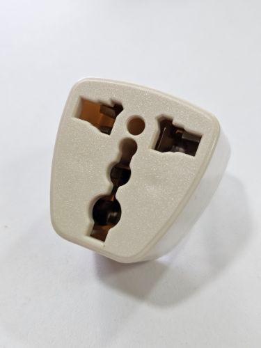 Adaptador de enchufe