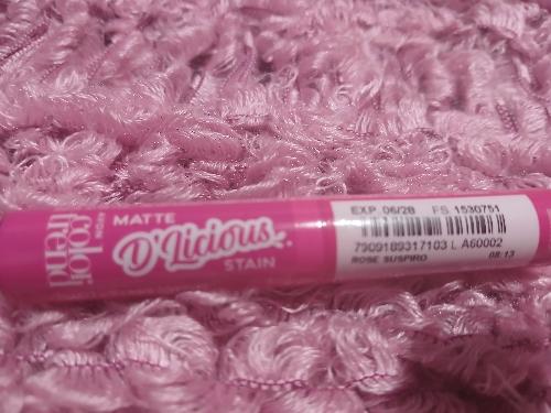 1AVON COLOR TREND D'LICIOUS STAIN MATTE Batom Líquido 4ml