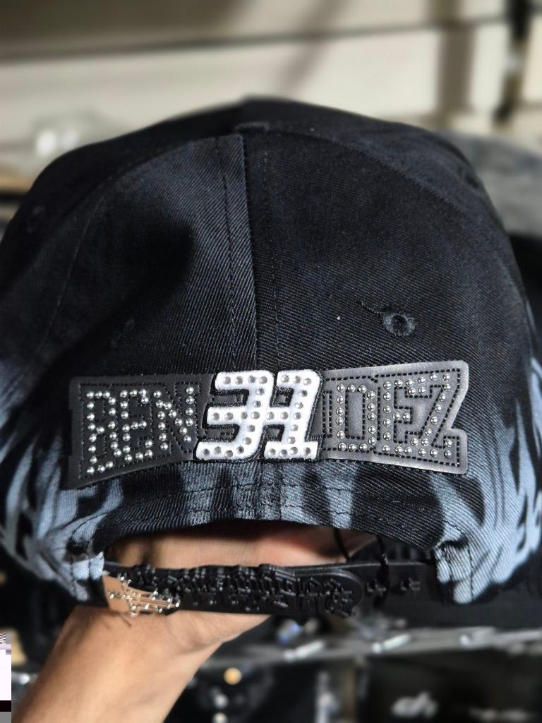 Miniatura 2 de 31 Hats x Benavidez DB31
