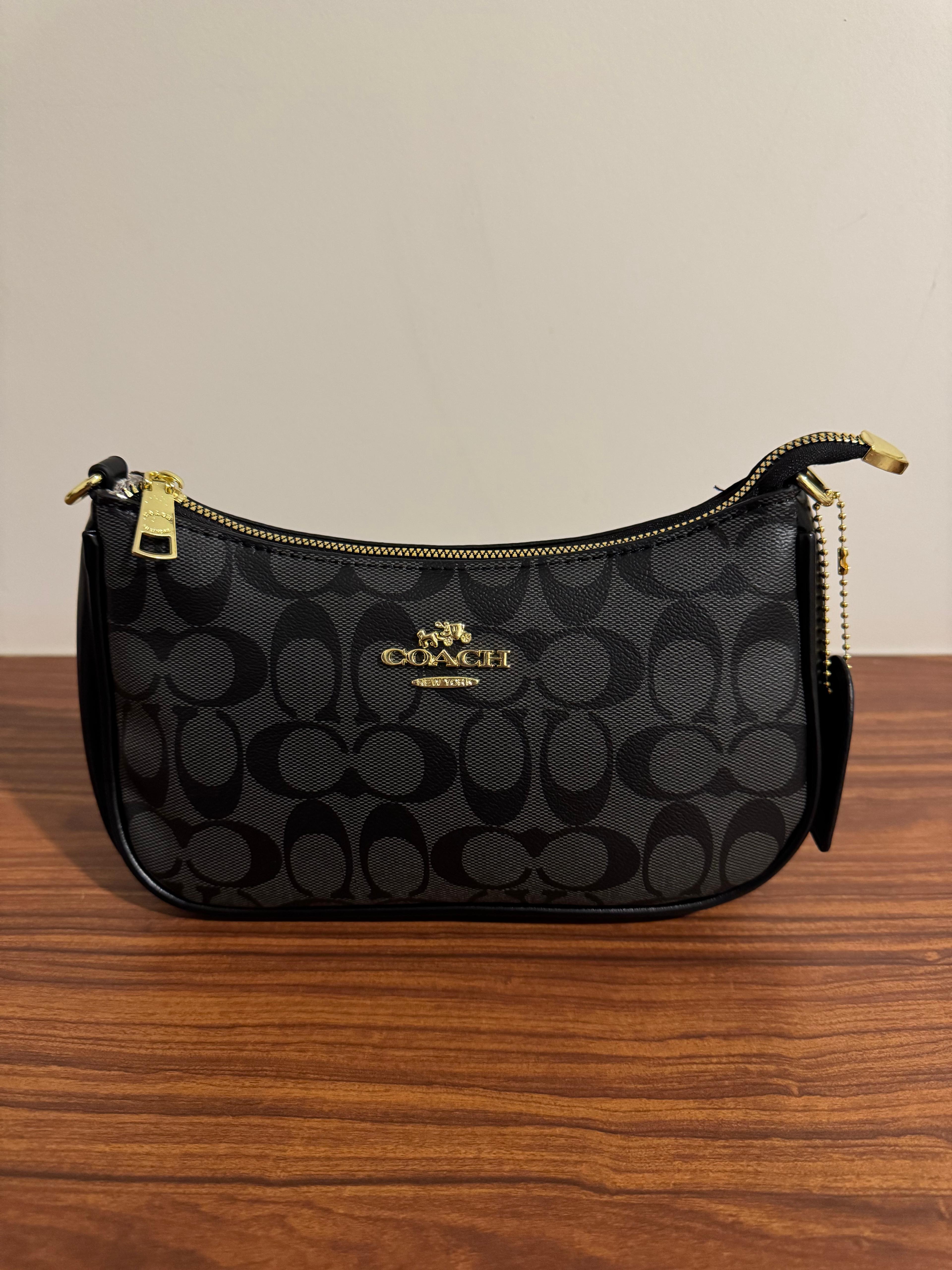 Coach Nolita 19 – Signature Canvas (Black)