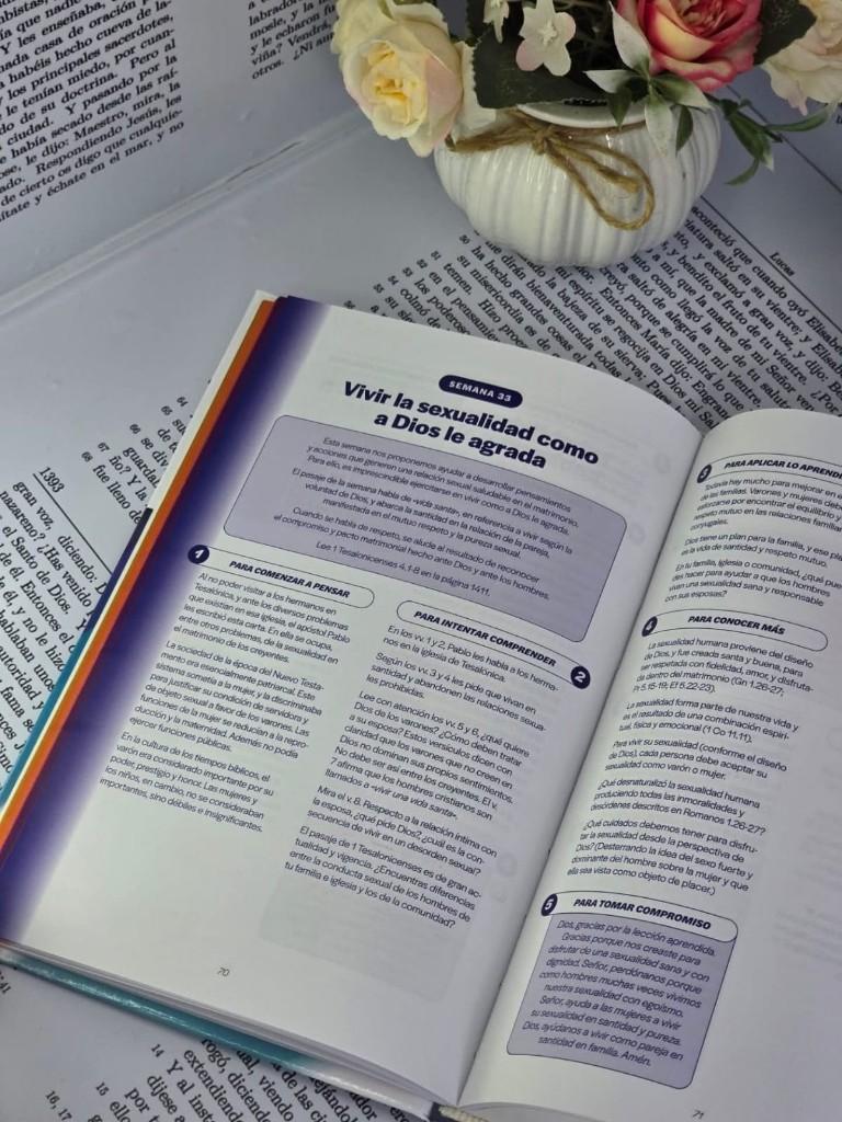 Miniatura 2 de Biblia de Estudio Familias Saludables