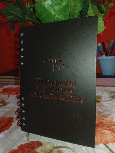 Agenda Perpetua tapa dura negra