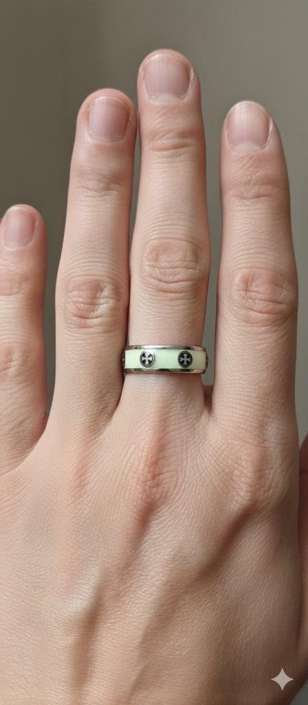 Anillo de Acero Inoxidable (Blanco con Cruces y Borde Platino)