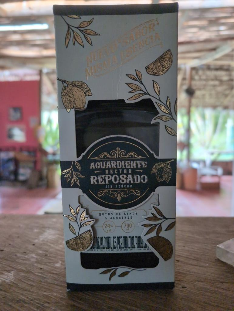 Aguardiente Reposado Néctar x 700ml