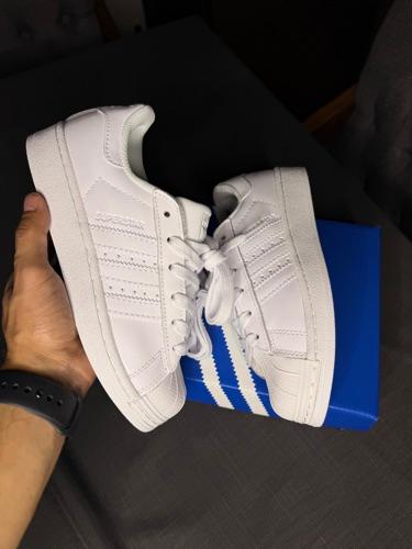 Adidas súper star blanco