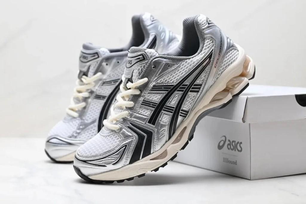 ASICS GEL CAYANO GRIS