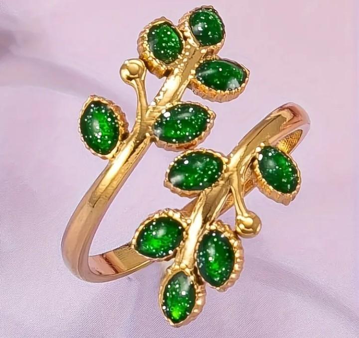 Anillo Dorado- Verde