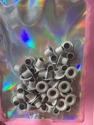 Eyelets gris