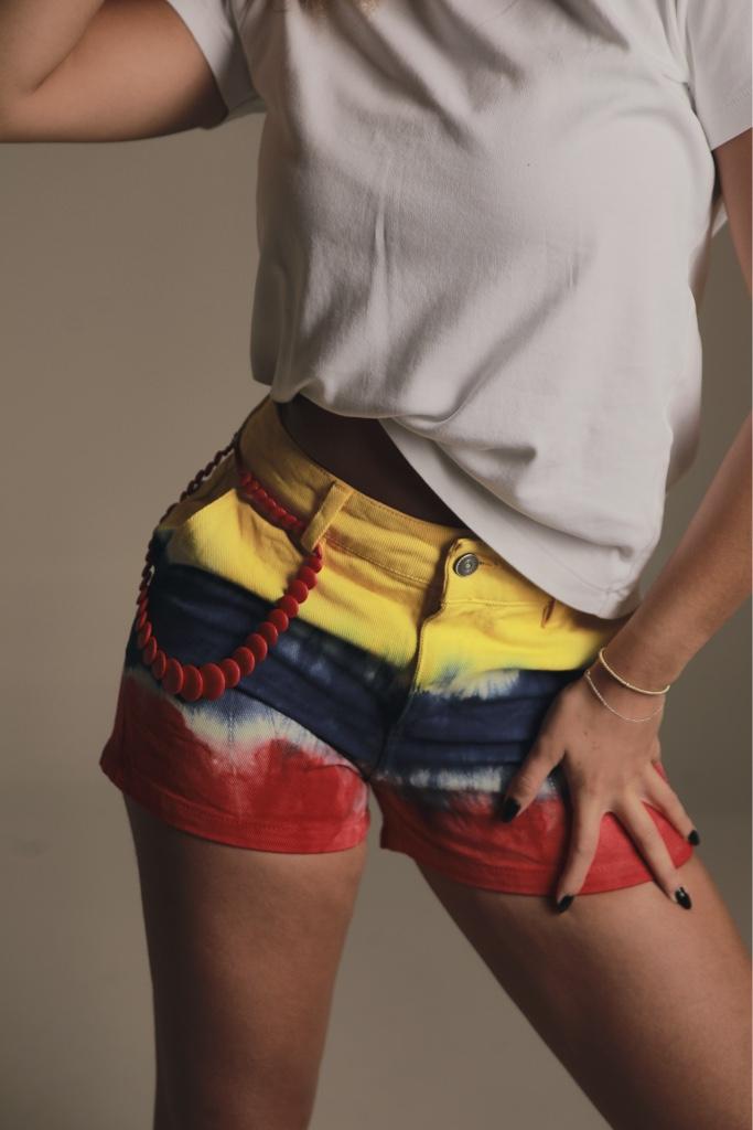 COLOMBIA (SHORT)