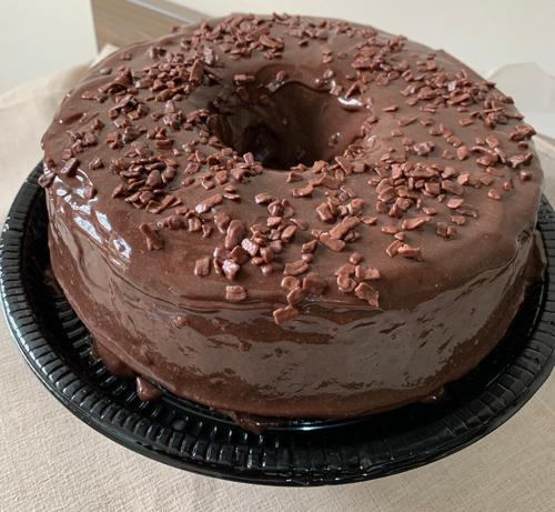 Bolo de cenoura com chocolate