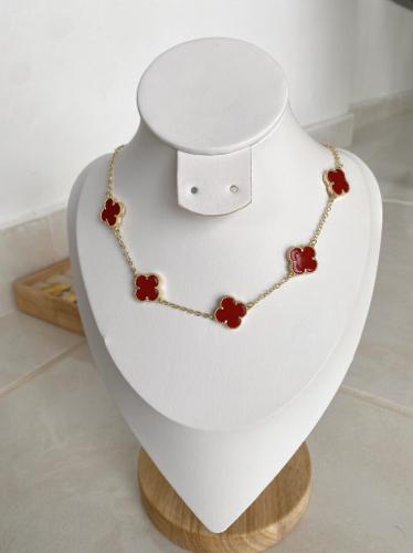Collar Trebol rojo