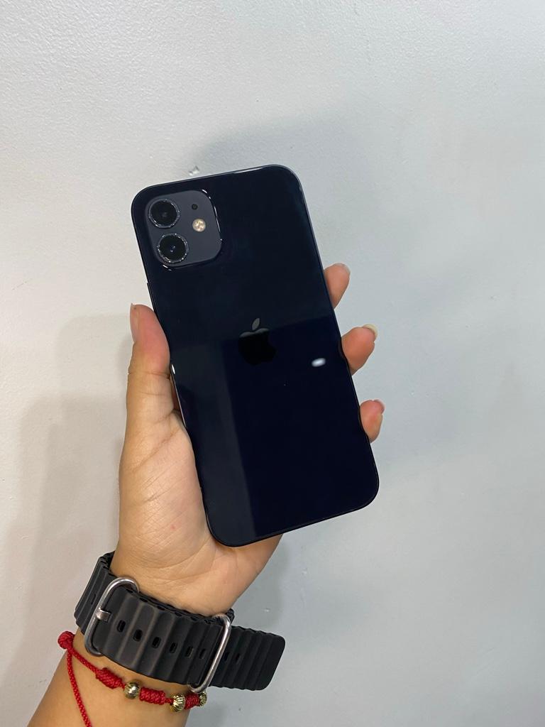 iPhone 12 Blue