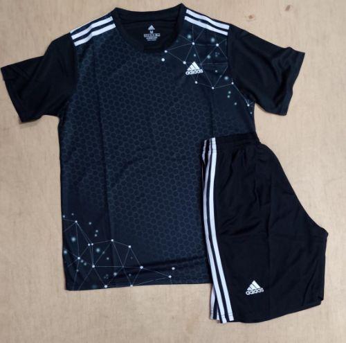 Adidas genérico negro