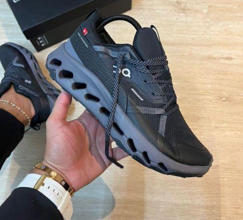 ON CLOUD NEGRO GRIS
