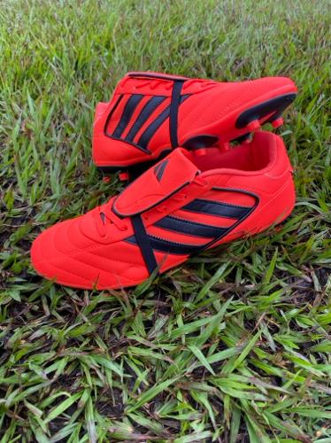 Adidas Gloro