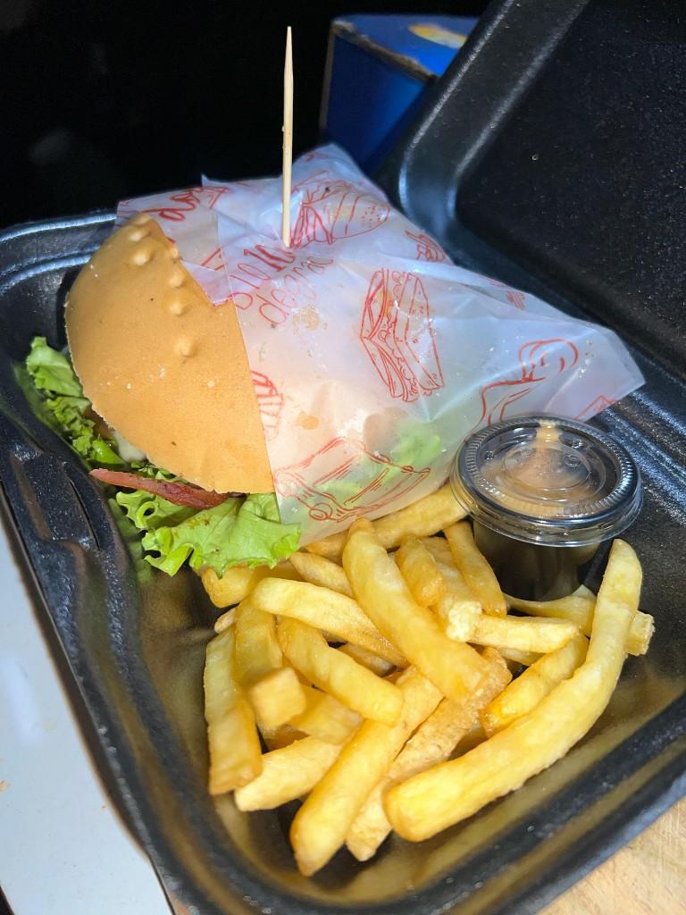 Hamburguesa carne+porción papa