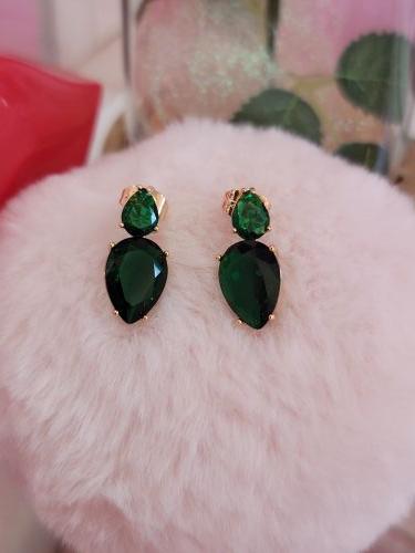 Aretes piedra verde