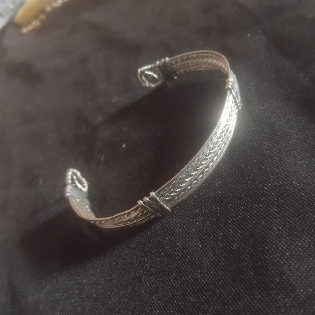 Miniatura 2 de Bracelete Punho da Escalibur