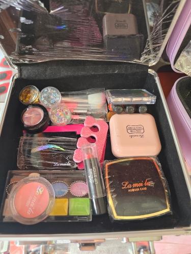 Miniatura 2 de Kit de maquillaje lavable no tóxico