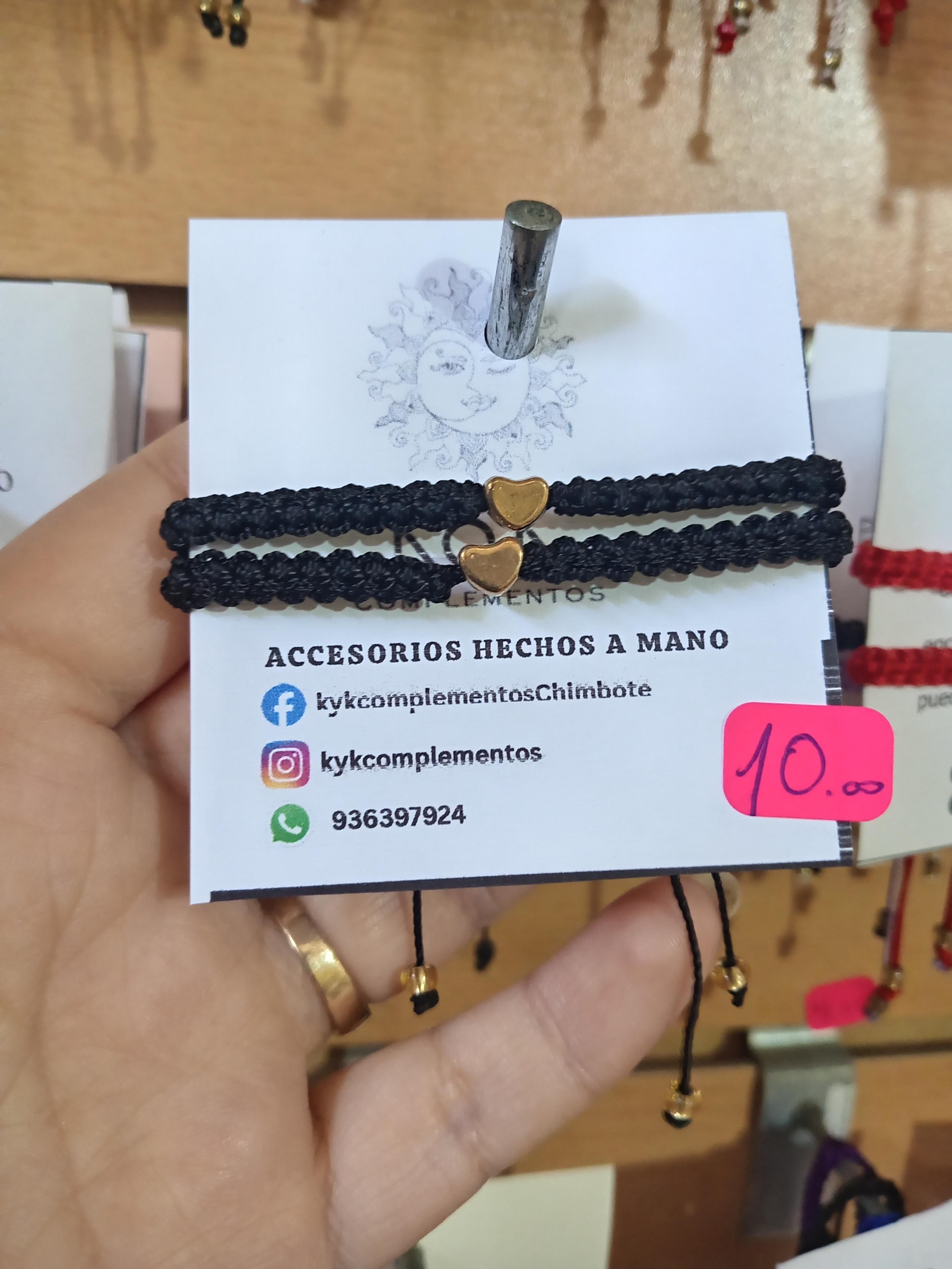 Pulseras corazón dorado