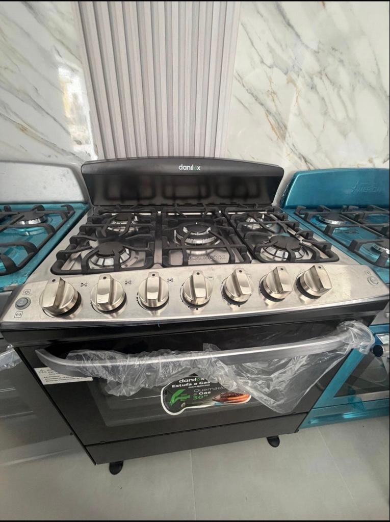 Estufa Danilux de 5 Hornillas de 30”