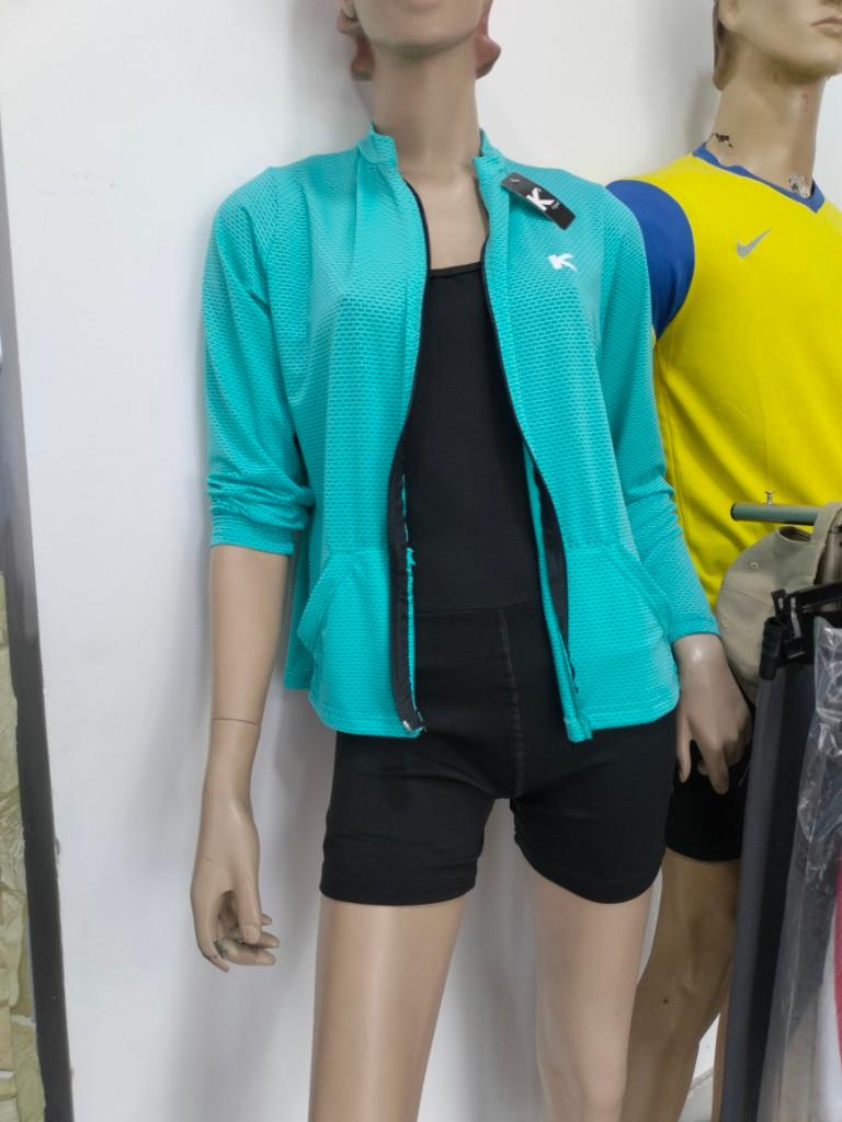 Chaqueta microperforada