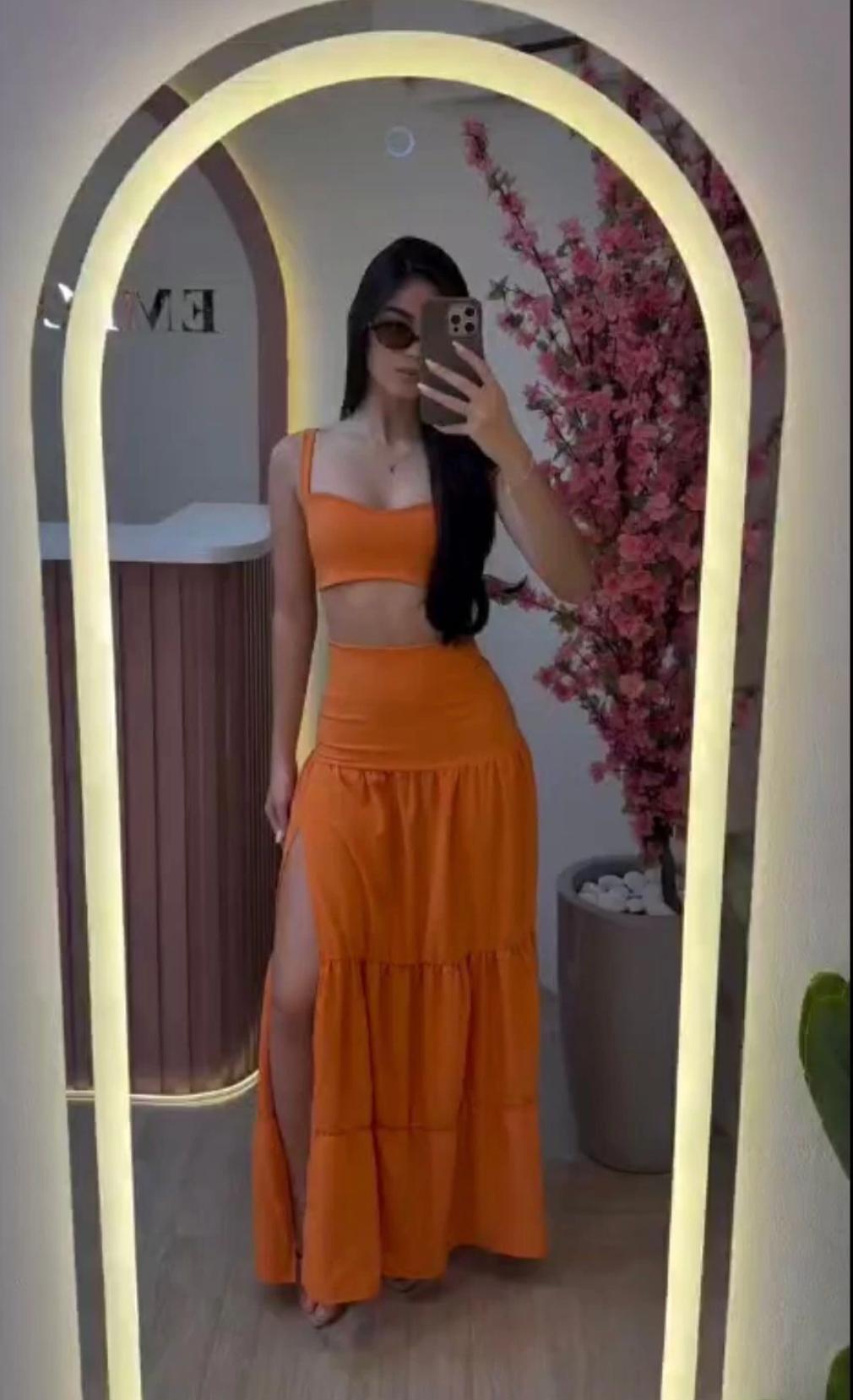Conjunto saia com fenda