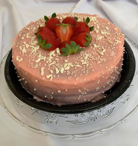 Bolo de ninho com morango