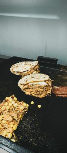 Miniatura 2 de 1. AREPA MIXTA ESPECIAL DE LA CASA