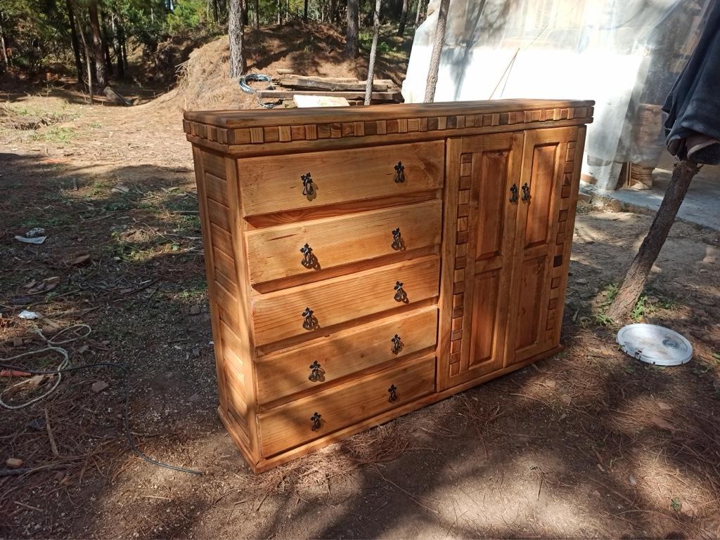 Cajonera grande dos puertas