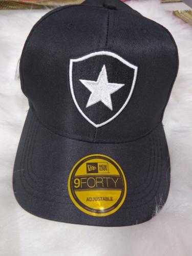 Boné Botafogo.