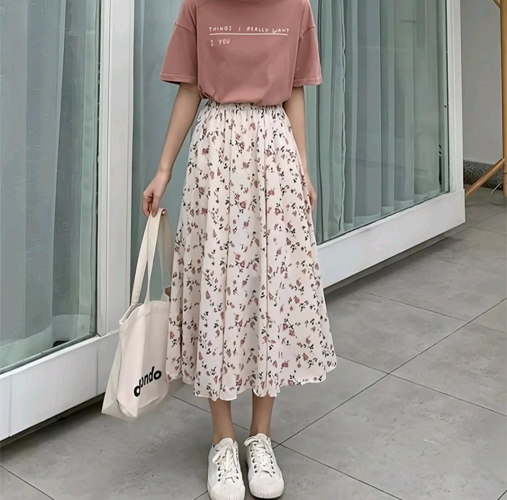 Falda Blanca de Flores
