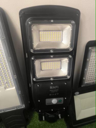 Alumbrado público solar 200w