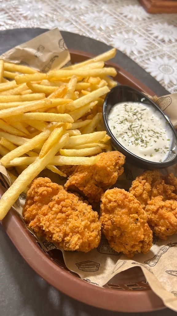 Agrega papas a tus Alitas ó Boneless