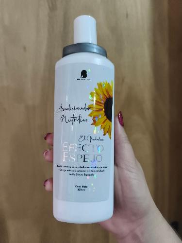 Acondicionador nutritivo efecto espejo