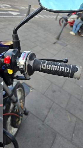 Miniatura 3 de Acelerador de cuarta para Moto Domino