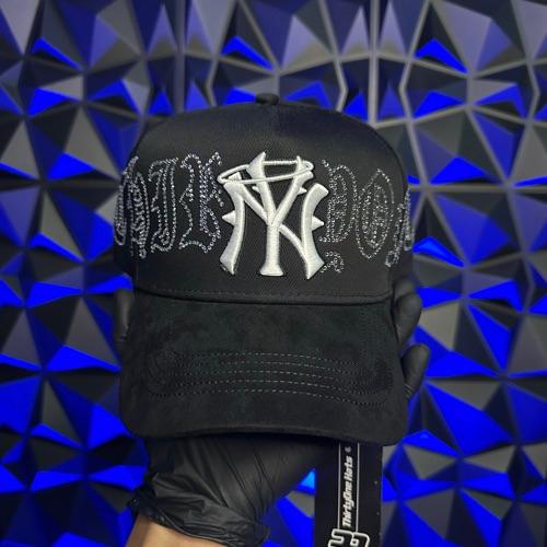 31 HATS / Crystal White