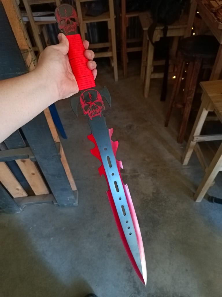 Espada Modelo Calavera Fantasia (Real)
