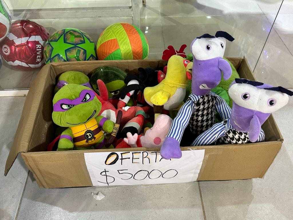  oferta peluches,patos,etc