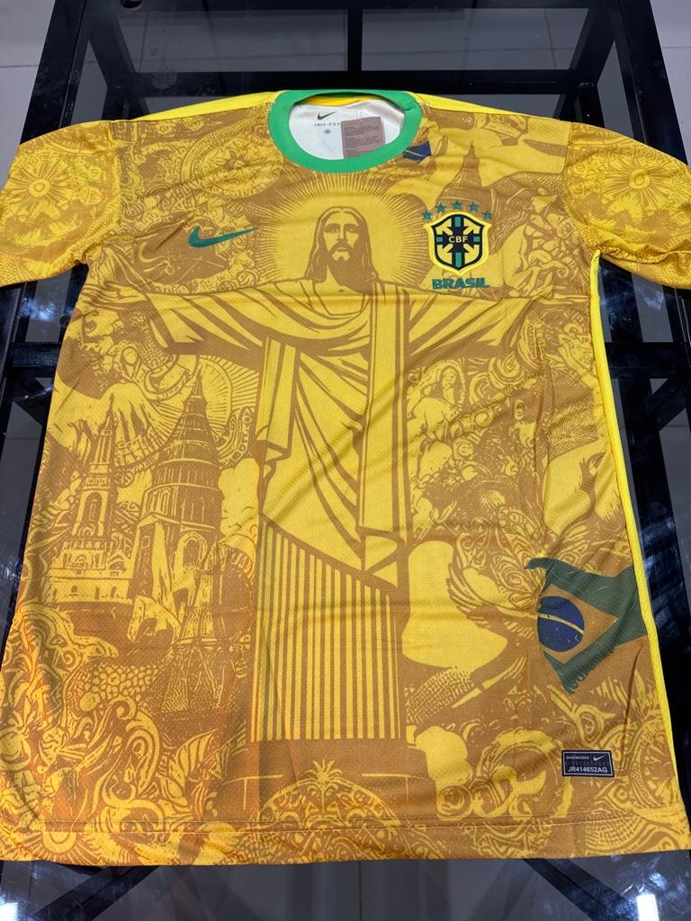 Miniatura 2 de Camisa Brasil ‘Especial Cristo Redentor’ - 2024