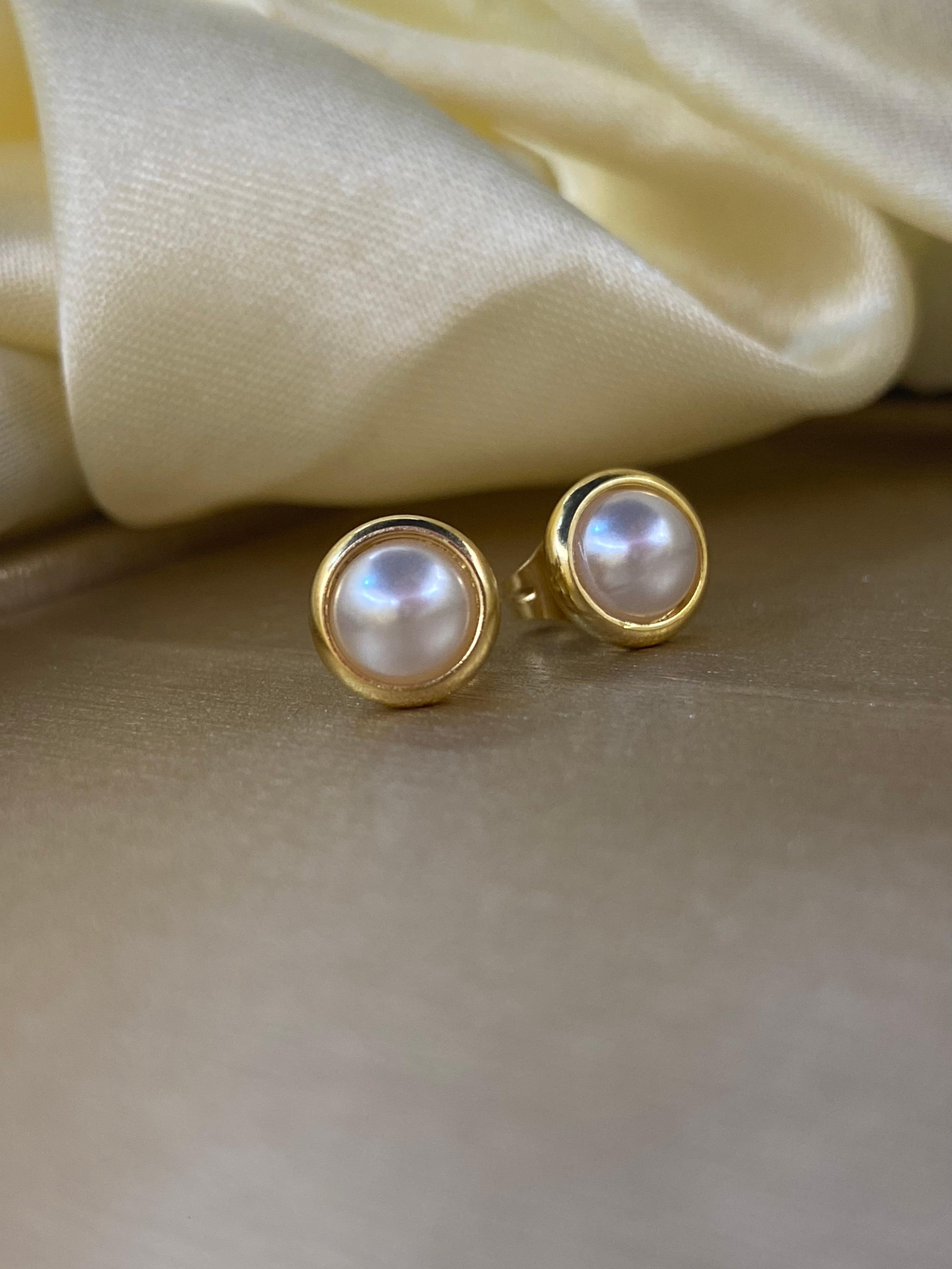 Aretes botón de perlas