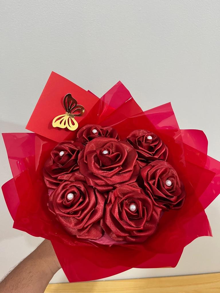 Buquê c/ 7 rosas